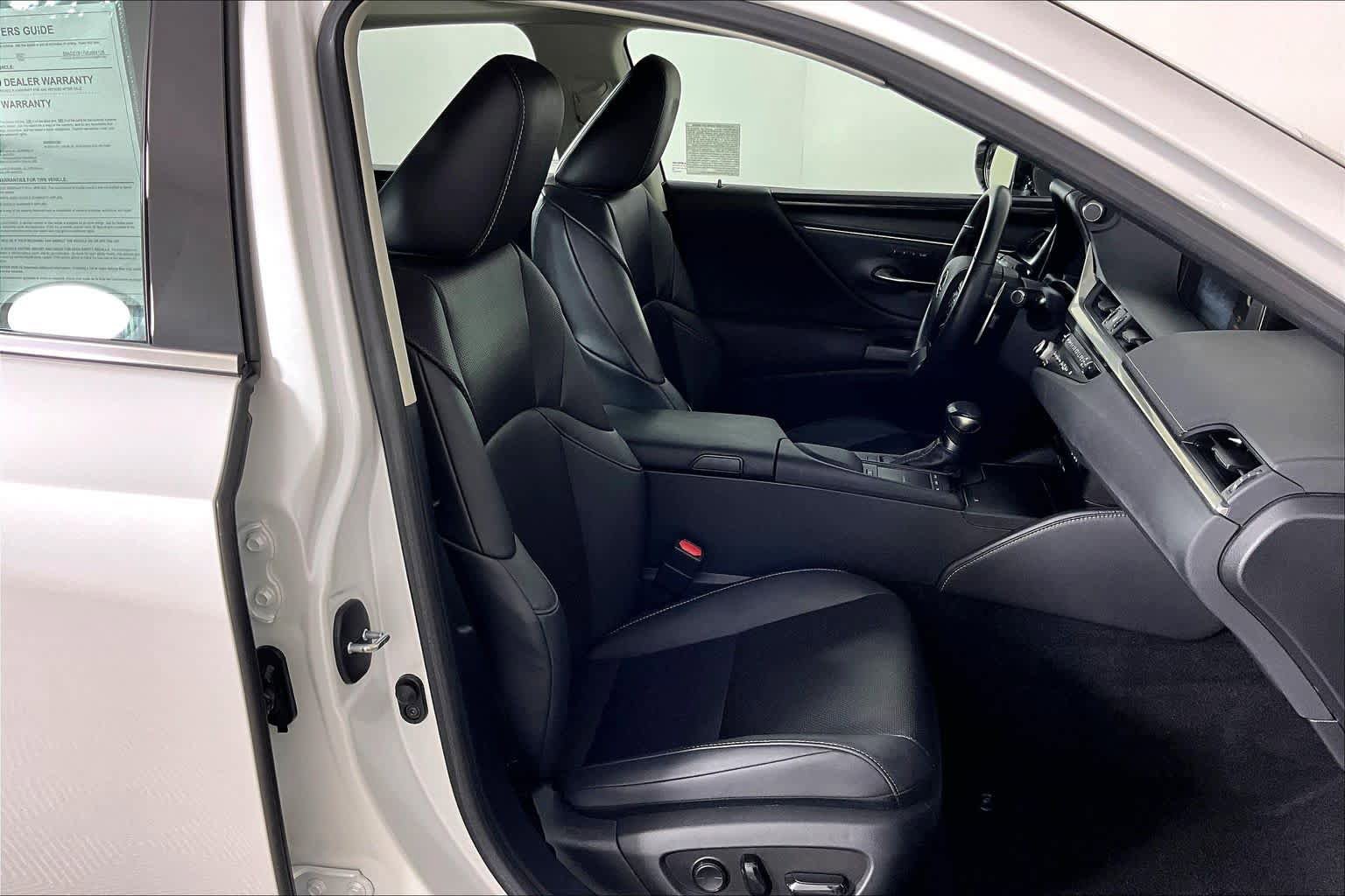 Used 2021 Lexus ES 350 w/ Premium Package FWD image 7
