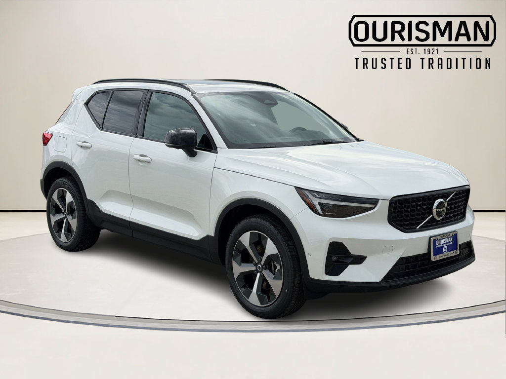 New 2026 Volvo XC40 B5 Plus w/ Protection Package Premier