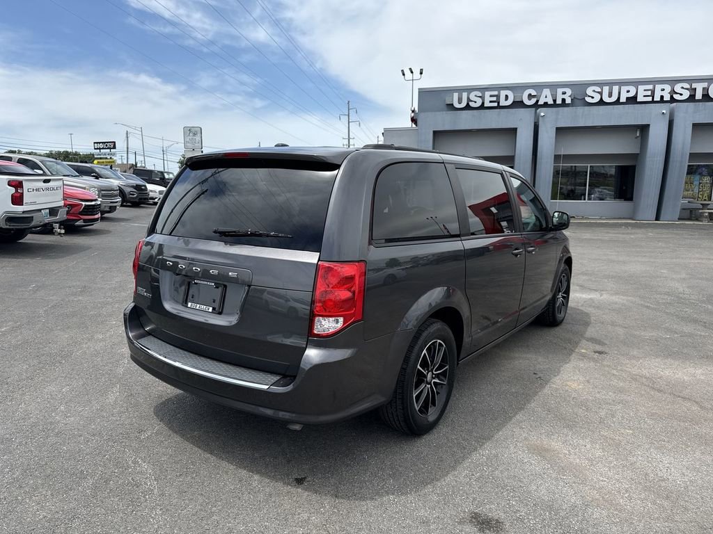 Used 2019 Dodge Grand Caravan SE FWD image 13