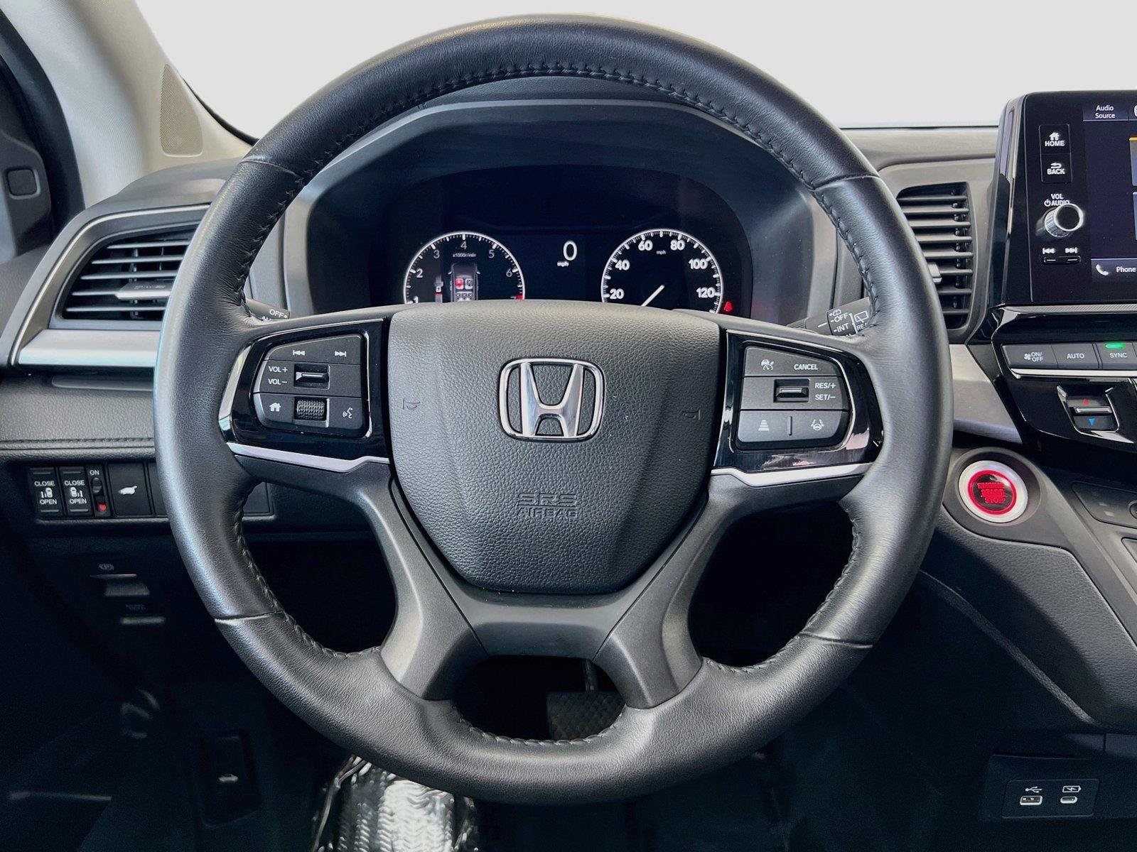 Certified 2025 Honda Odyssey EX-L image 18