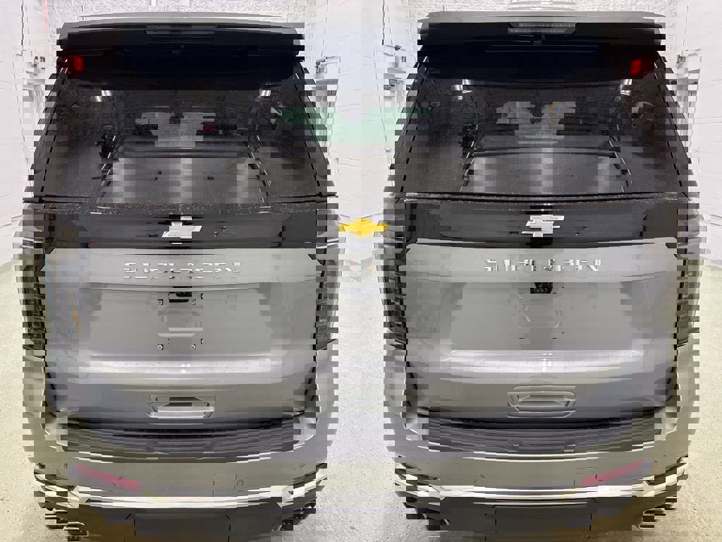 New 2026 Chevrolet Suburban High Country image 4