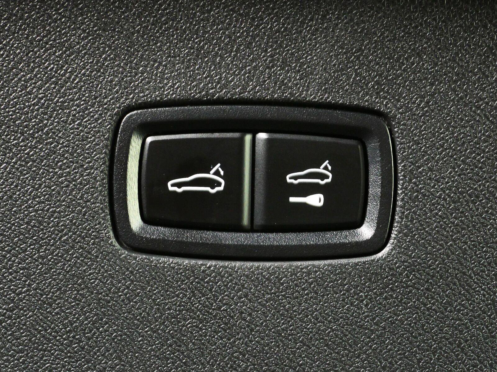 Used 2023 Porsche Cayenne GTS AWD/4WD image 28