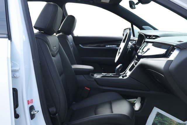 Used 2022 Cadillac XT6 Sport w/ Technology Package image 16
