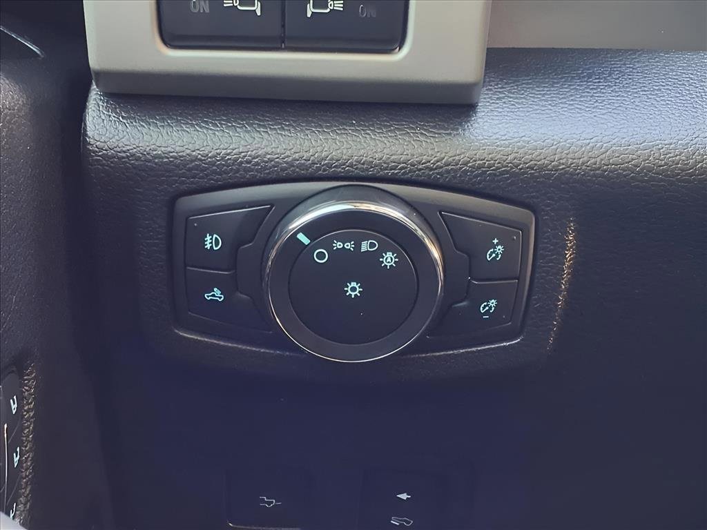 Used 2021 Ford F250 Lariat w/ Lariat Ultimate Package image 24