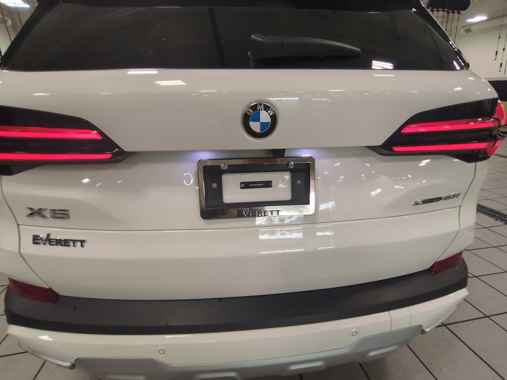 Used 2026 BMW X5 sDrive40i RWD image 27