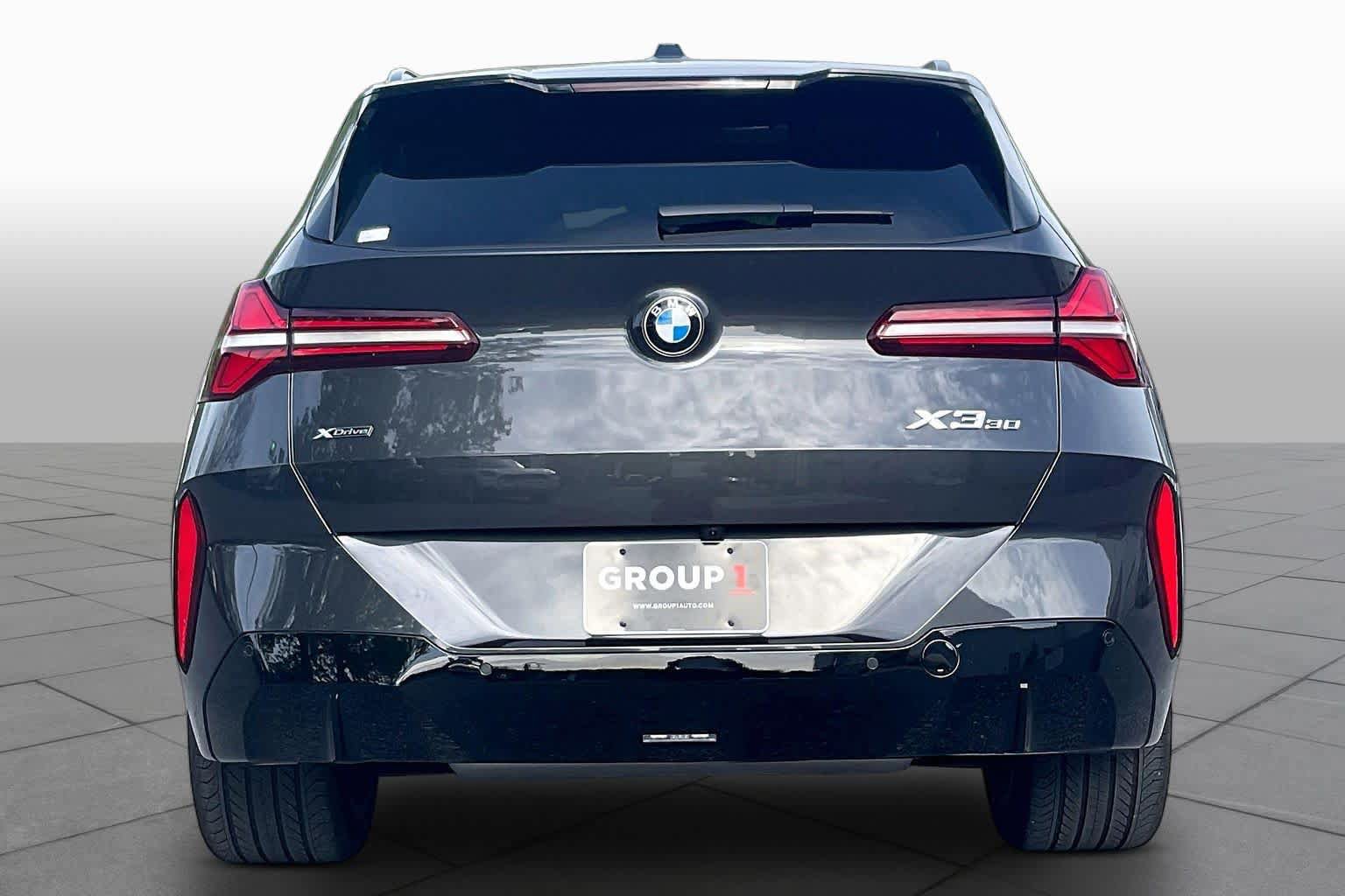 Used 2025 BMW X3 xDrive30i w/ M Sport Package AWD/4WD image 4
