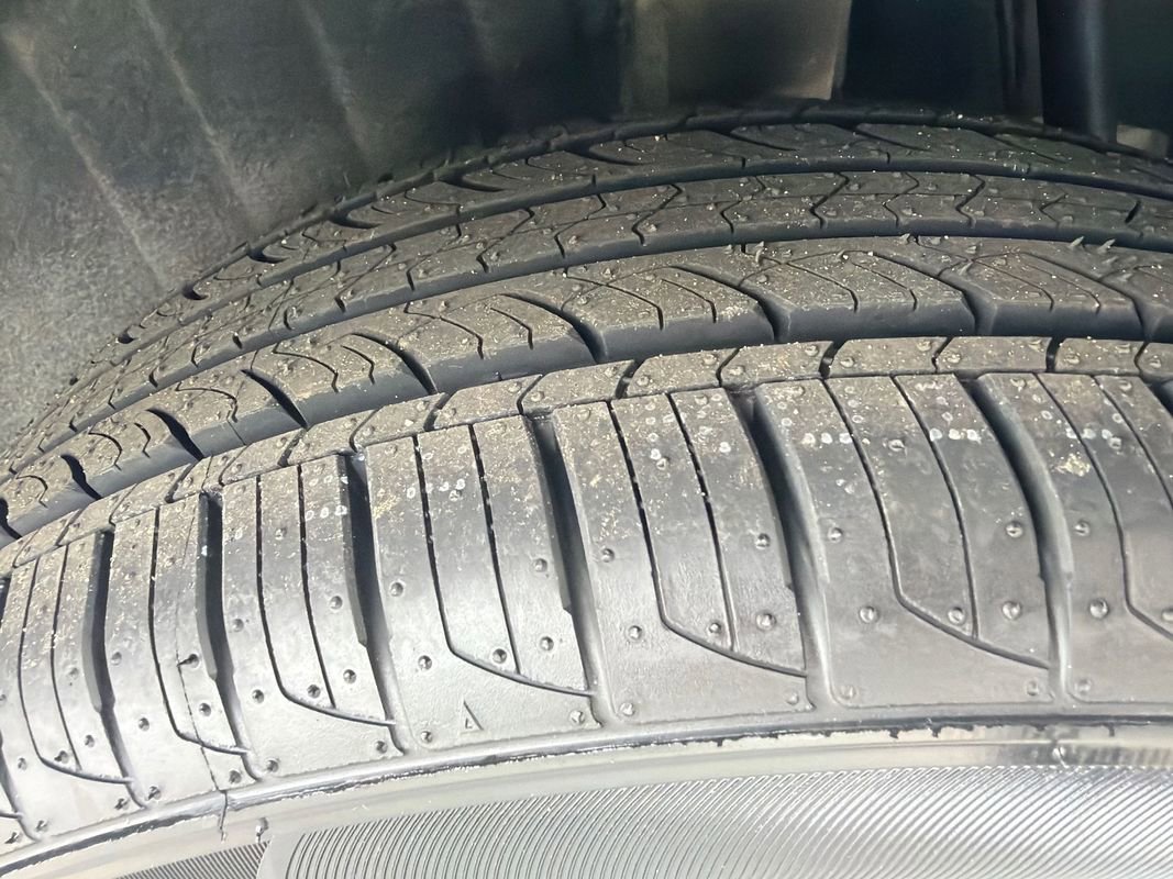 Used 2021 Nissan Kicks S image 12