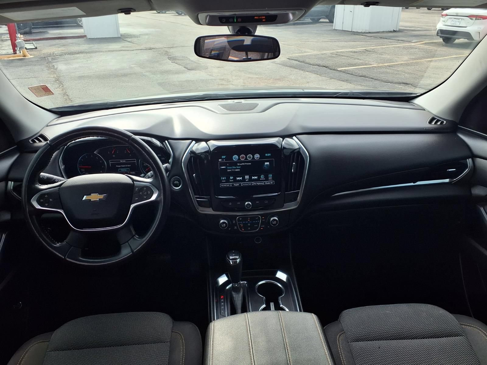 Used 2018 Chevrolet Traverse LT AWD/4WD image 3