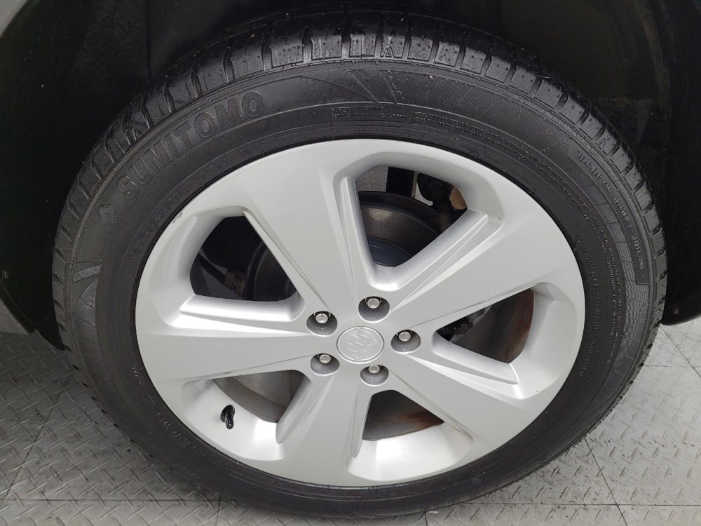 Used 2015 Buick Encore FWD image 31