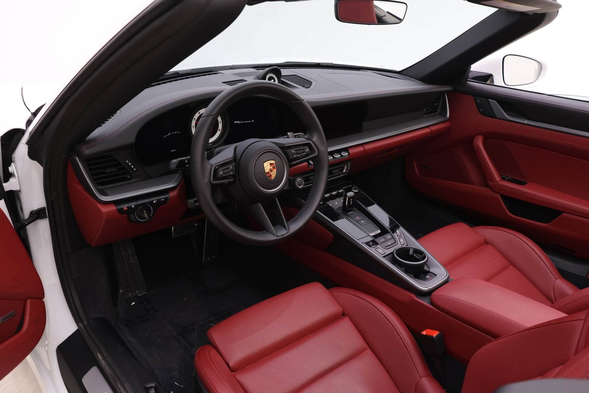 Used 2024 Porsche 911 Carrera S RWD image 4