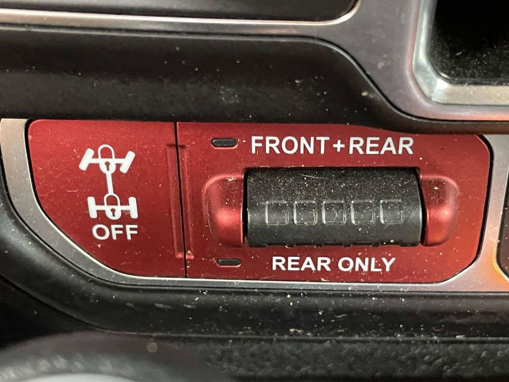 Used 2024 Jeep Wrangler Unlimited Rubicon w/ Safety Group image 22