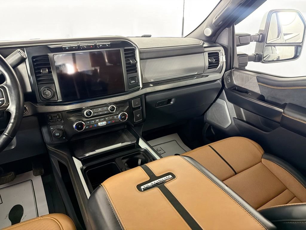 Used 2024 Ford F450 Platinum w/ FX4 Off-Road Package AWD/4WD image 25