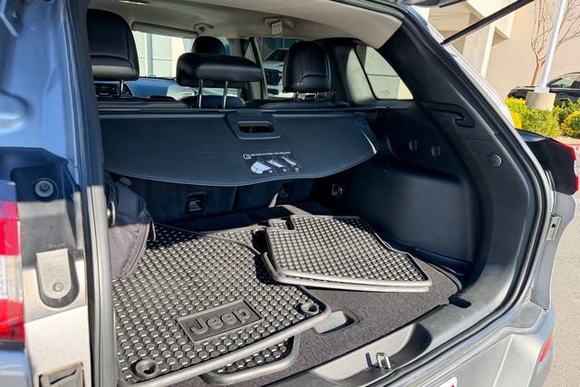 Used 2018 Jeep Cherokee Trailhawk w/ Quick Order Package 27L image 26