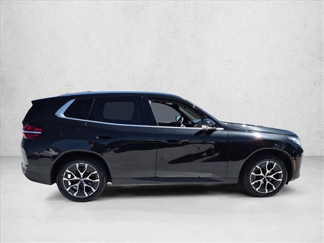 Used 2025 BMW X3 xDrive30i w/ Premium Package AWD/4WD image 4