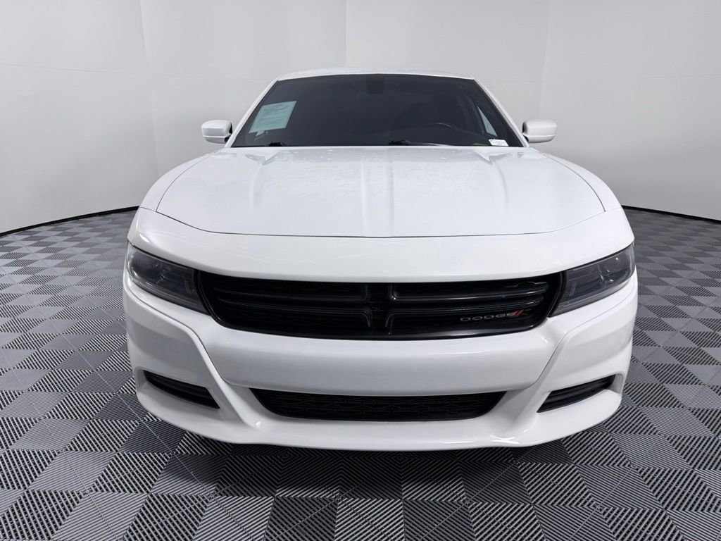 Used 2022 Dodge Charger SXT image 3
