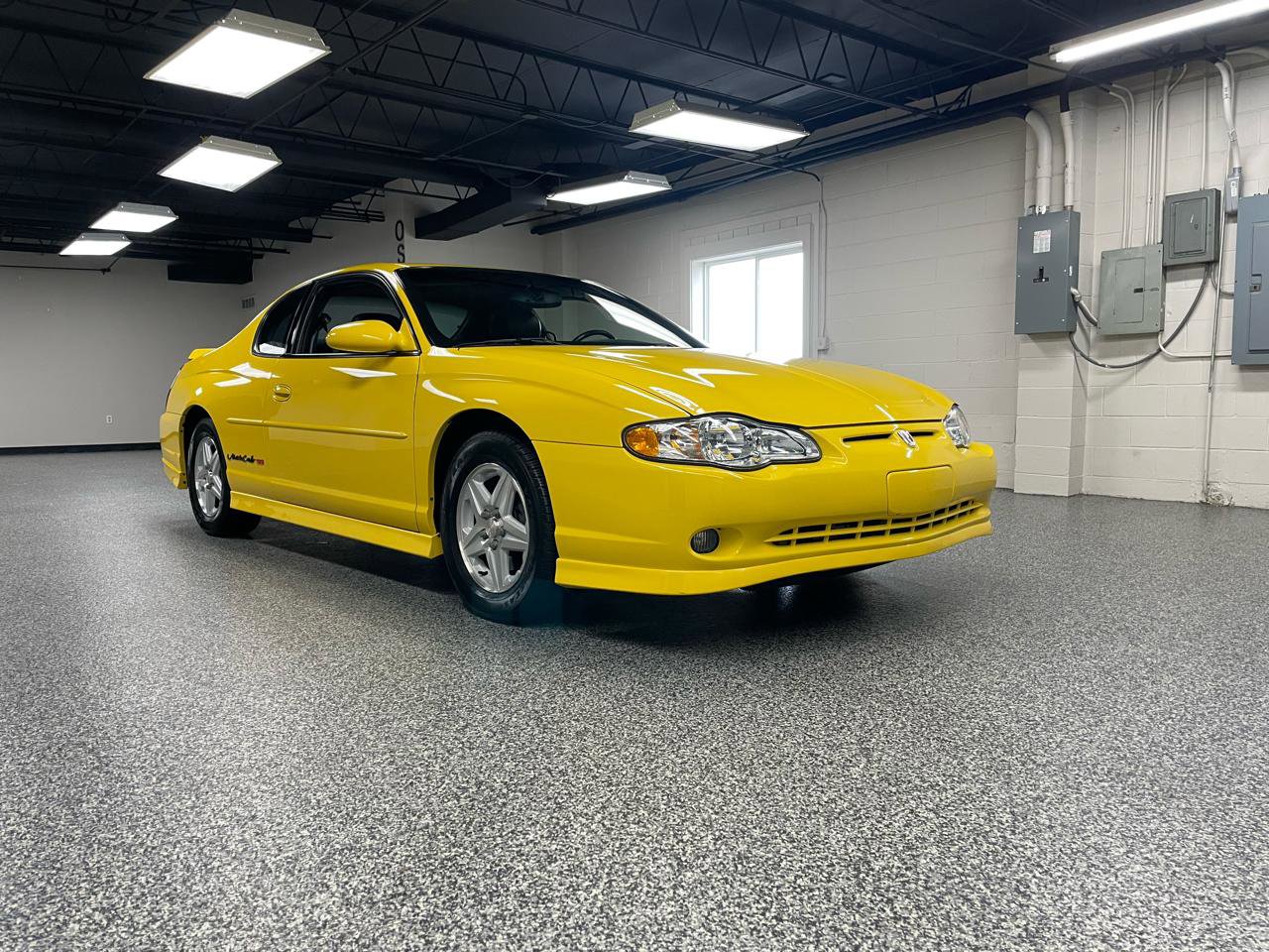 Used 2003 Chevrolet Monte Carlo SS image 3