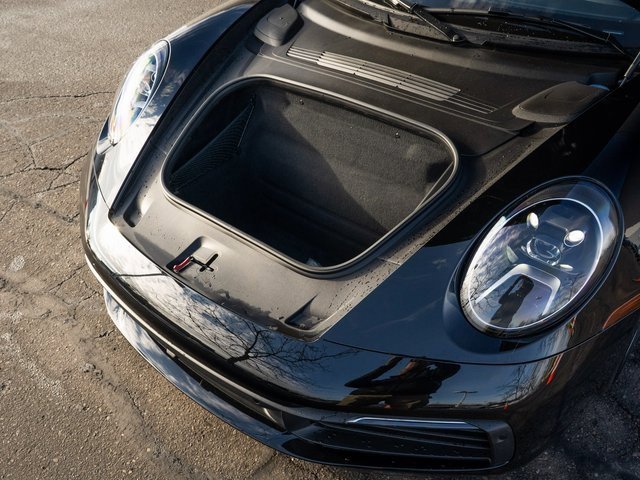 Certified 2021 Porsche 911 Carrera 4S image 14