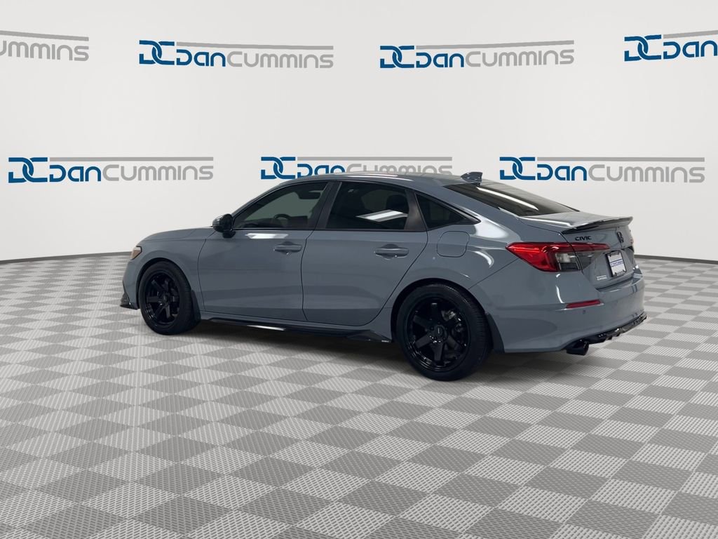 Used 2022 Honda Civic Touring image 6