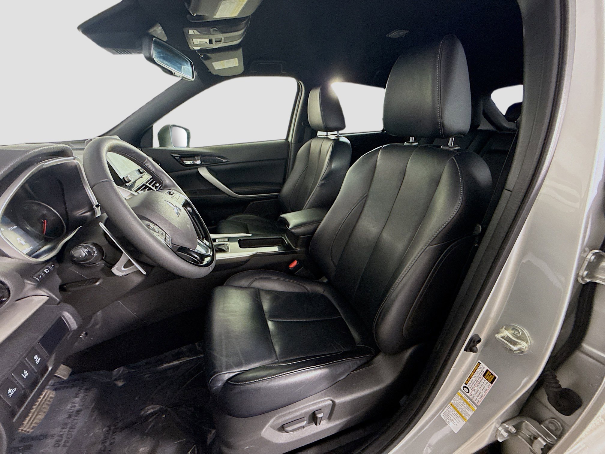 Used 2023 Mitsubishi Eclipse Cross SE image 22