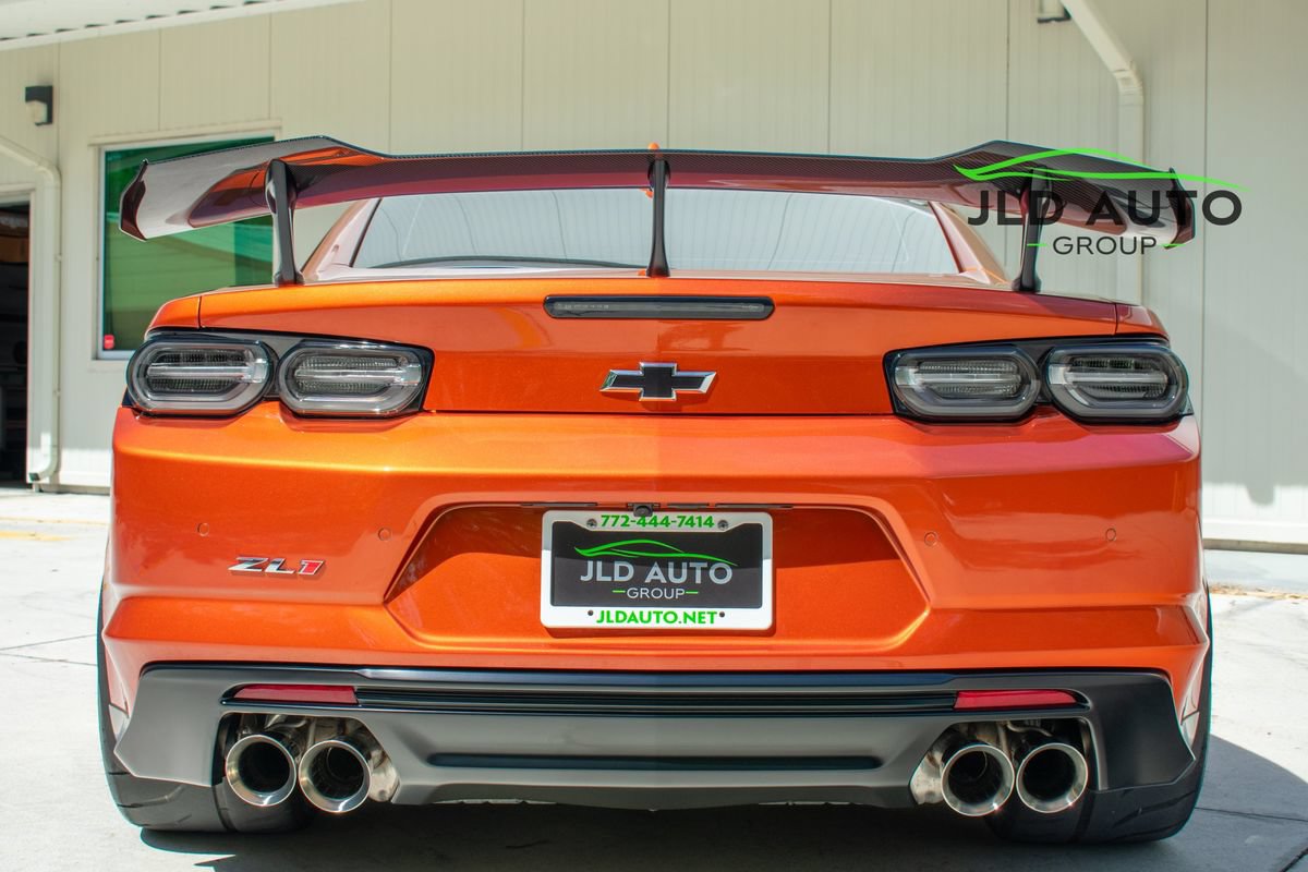 Used 2022 Chevrolet Camaro ZL1 RWD image 5