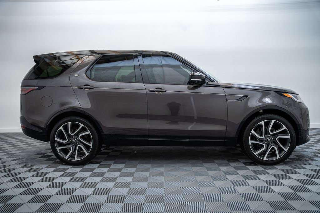 Used 2024 Land Rover Discovery Metropolitan Edition AWD/4WD image 4