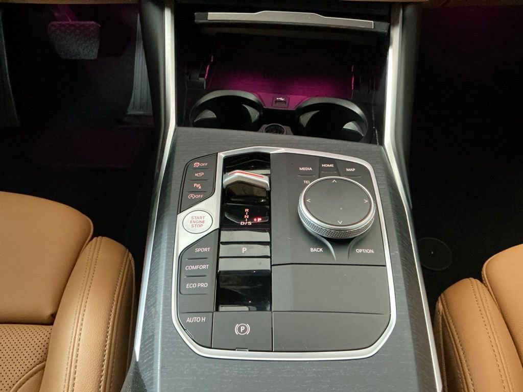 Certified 2025 BMW 330i Sedan w/ Convenience Package RWD image 13
