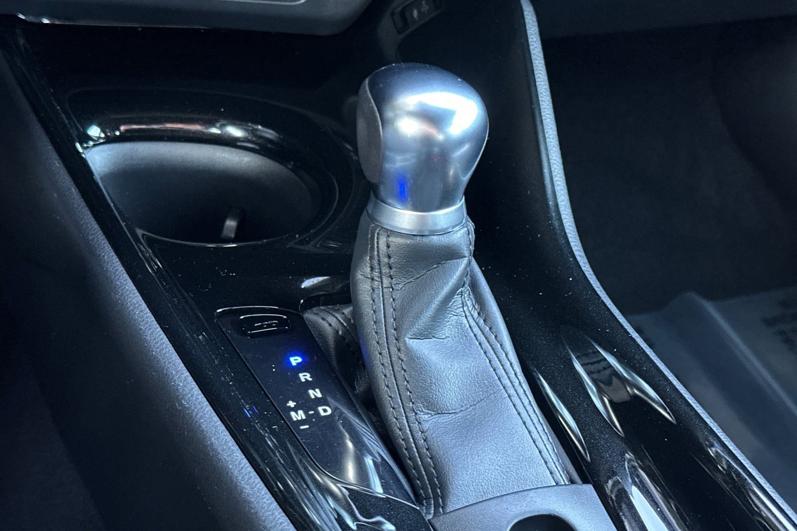 Used 2019 Toyota C-HR XLE image 26