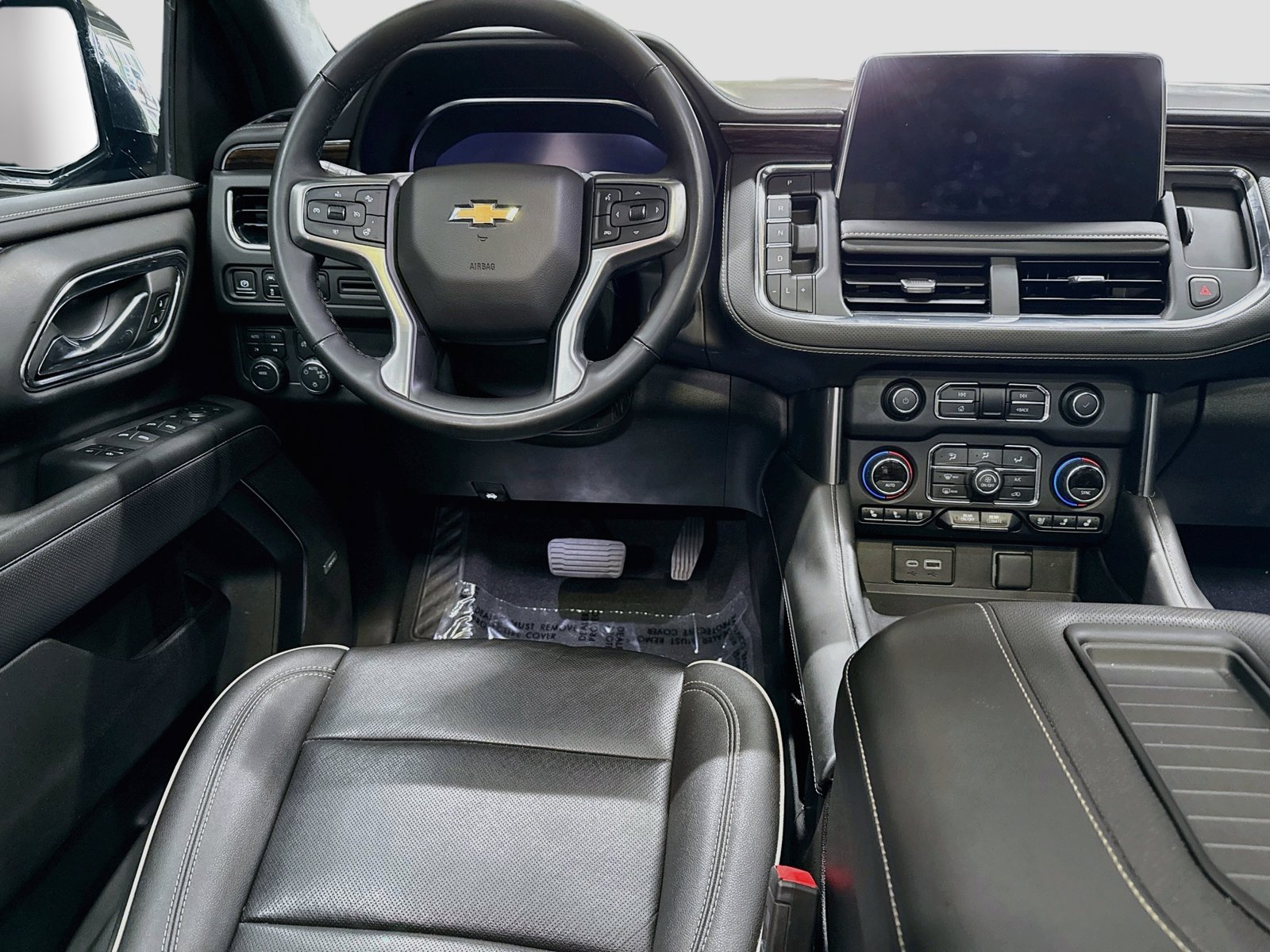 Used 2023 Chevrolet Tahoe Premier AWD/4WD image 27