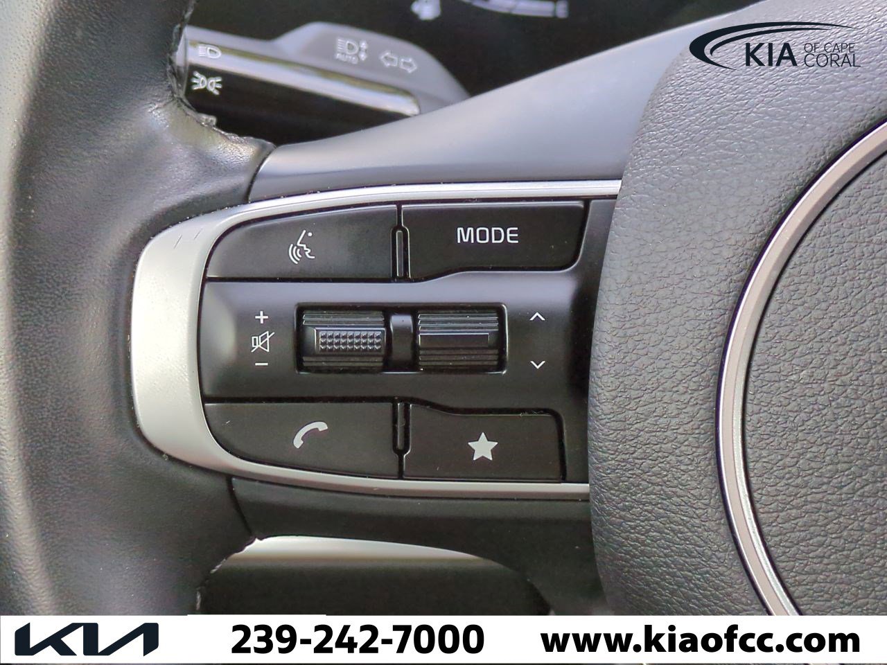 Certified 2025 Kia Sportage EX image 25