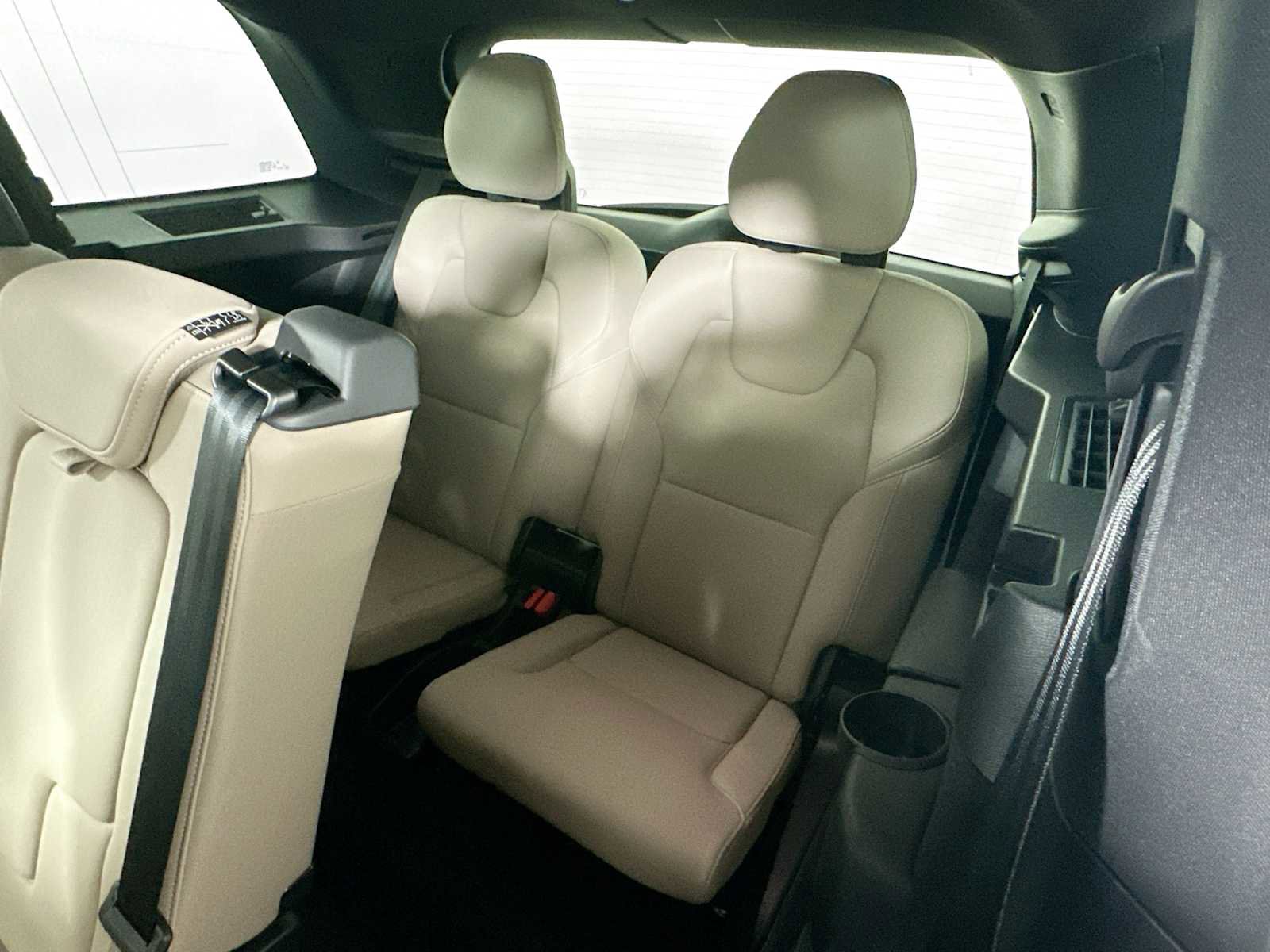 New 2026 Volvo XC90 T8 Plus image 25