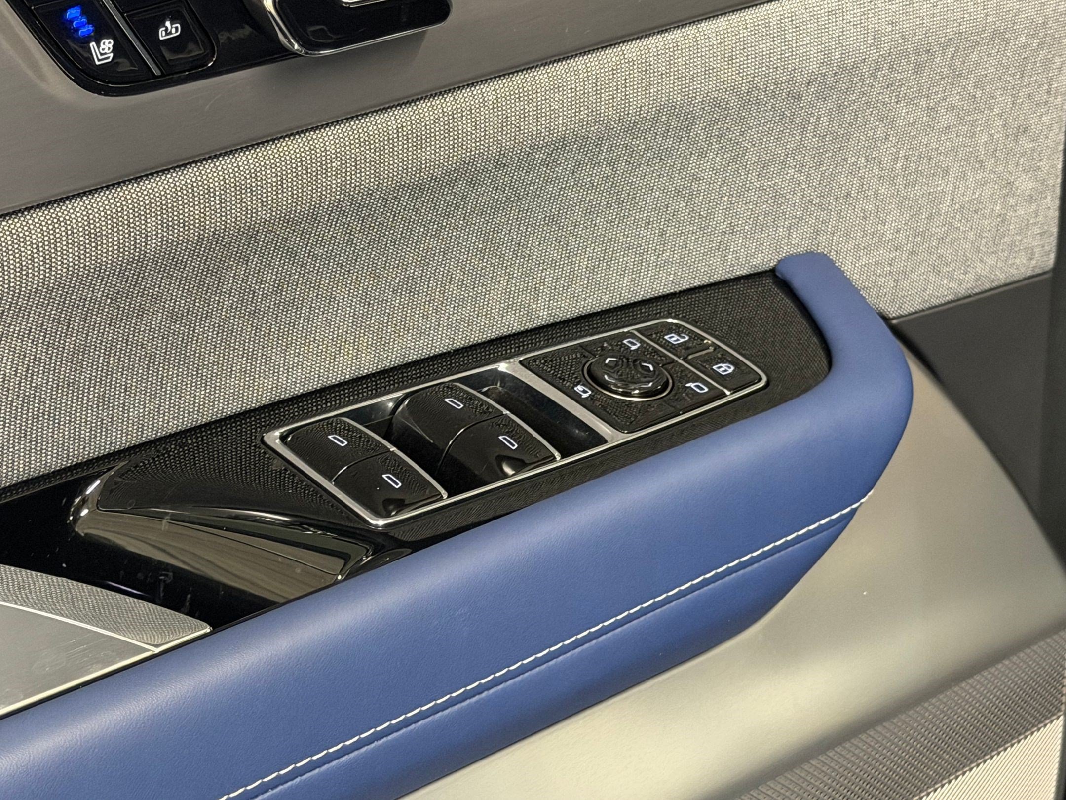 New 2026 Cadillac Vistiq Premium Luxury w/ LPO, Floor Liner Package AWD/4WD image 31