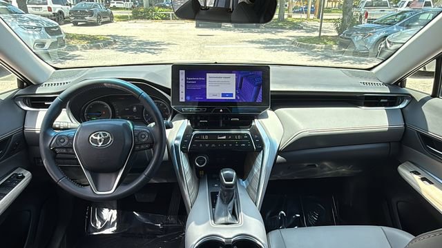 Certified 2023 Toyota Venza XLE AWD/4WD image 13