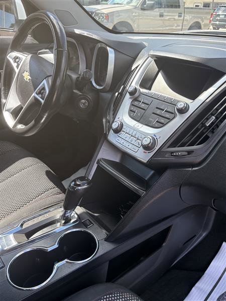 Used 2017 Chevrolet Equinox LT w/ Convenience Package image 6