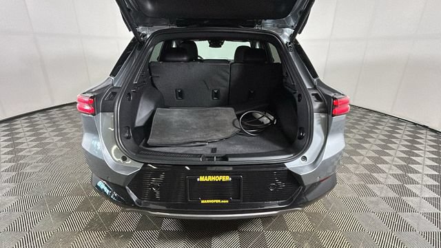 Used 2024 Chevrolet Equinox EV LT FWD image 28