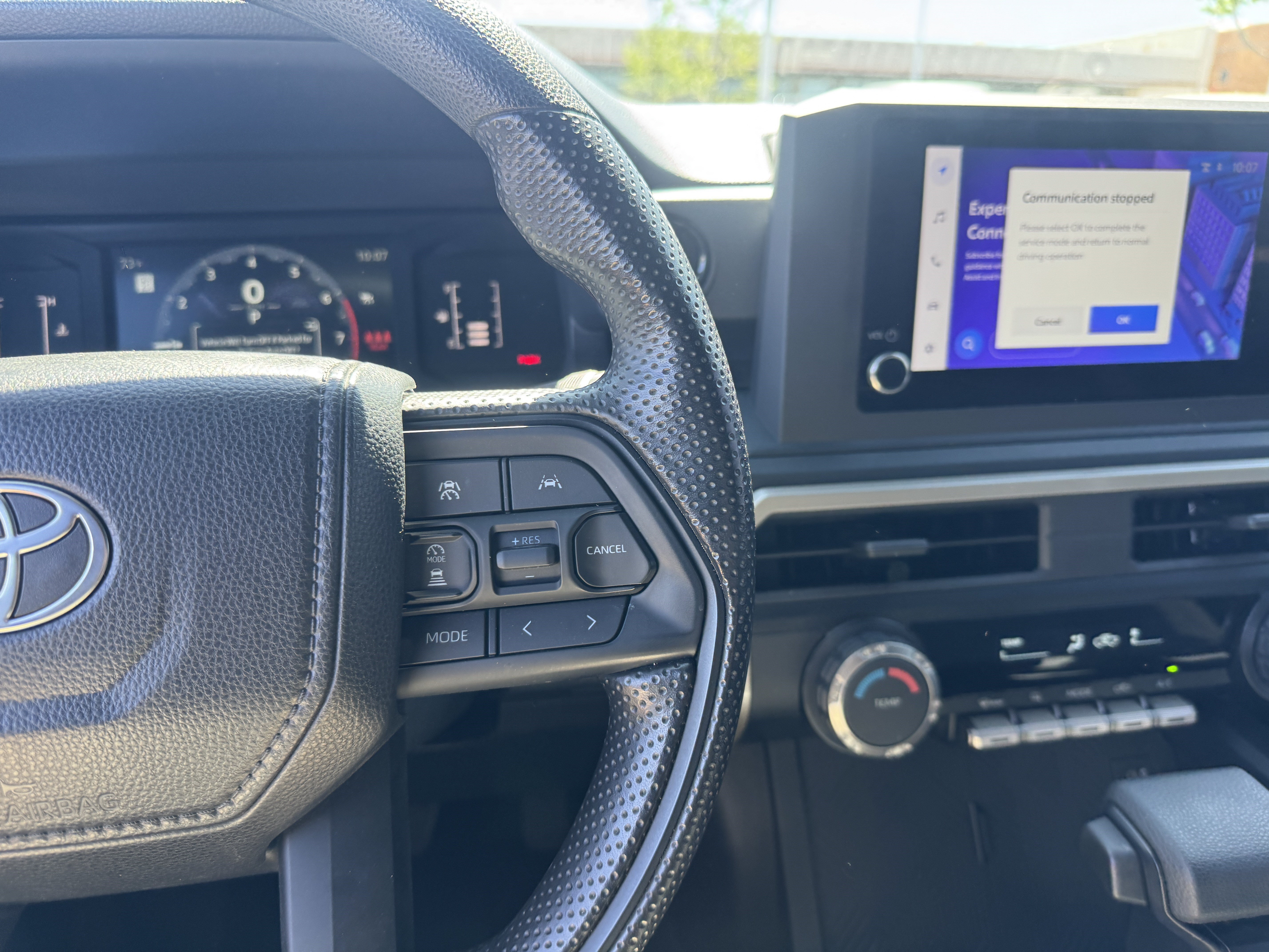 Certified 2024 Toyota Tacoma SR AWD/4WD image 32