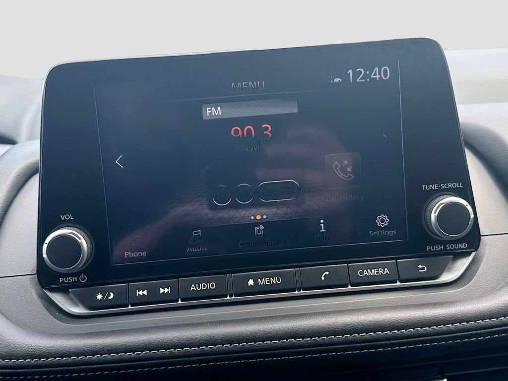 Certified 2025 Nissan Rogue SV FWD image 18