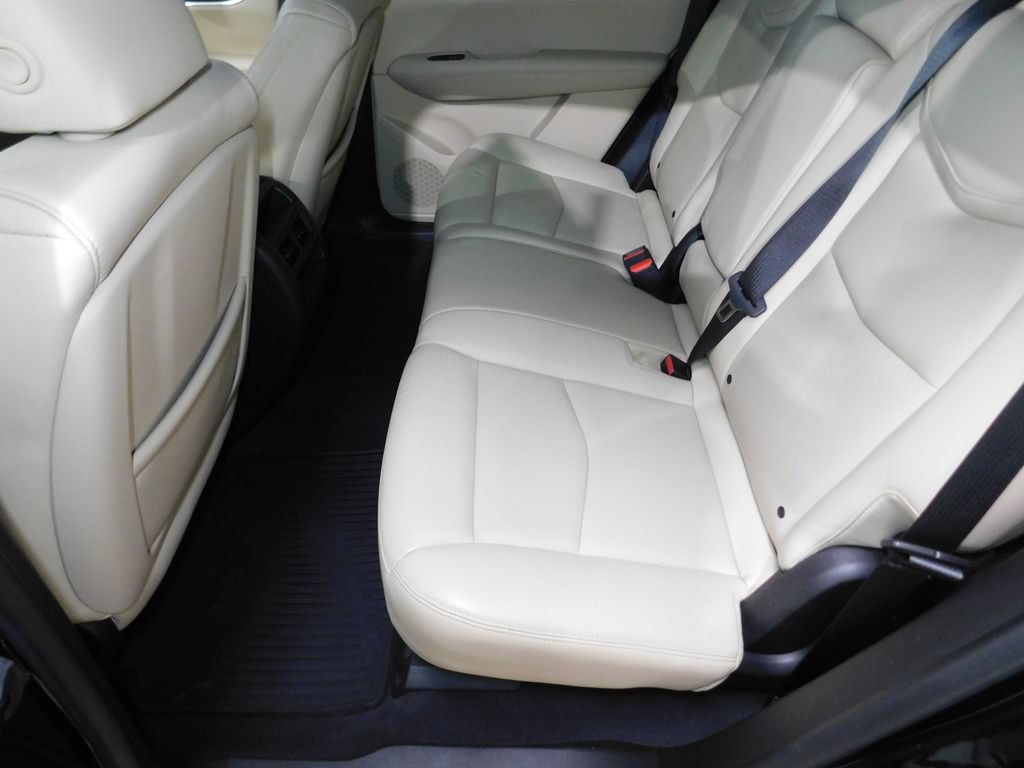 Used 2017 Cadillac XT5 FWD image 56