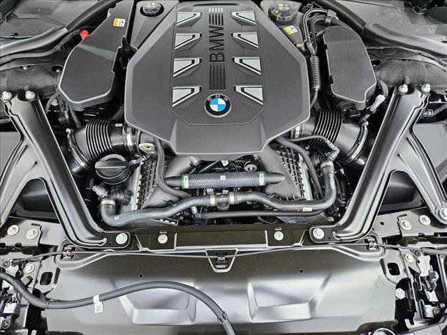 New 2025 BMW 760i xDrive image 16