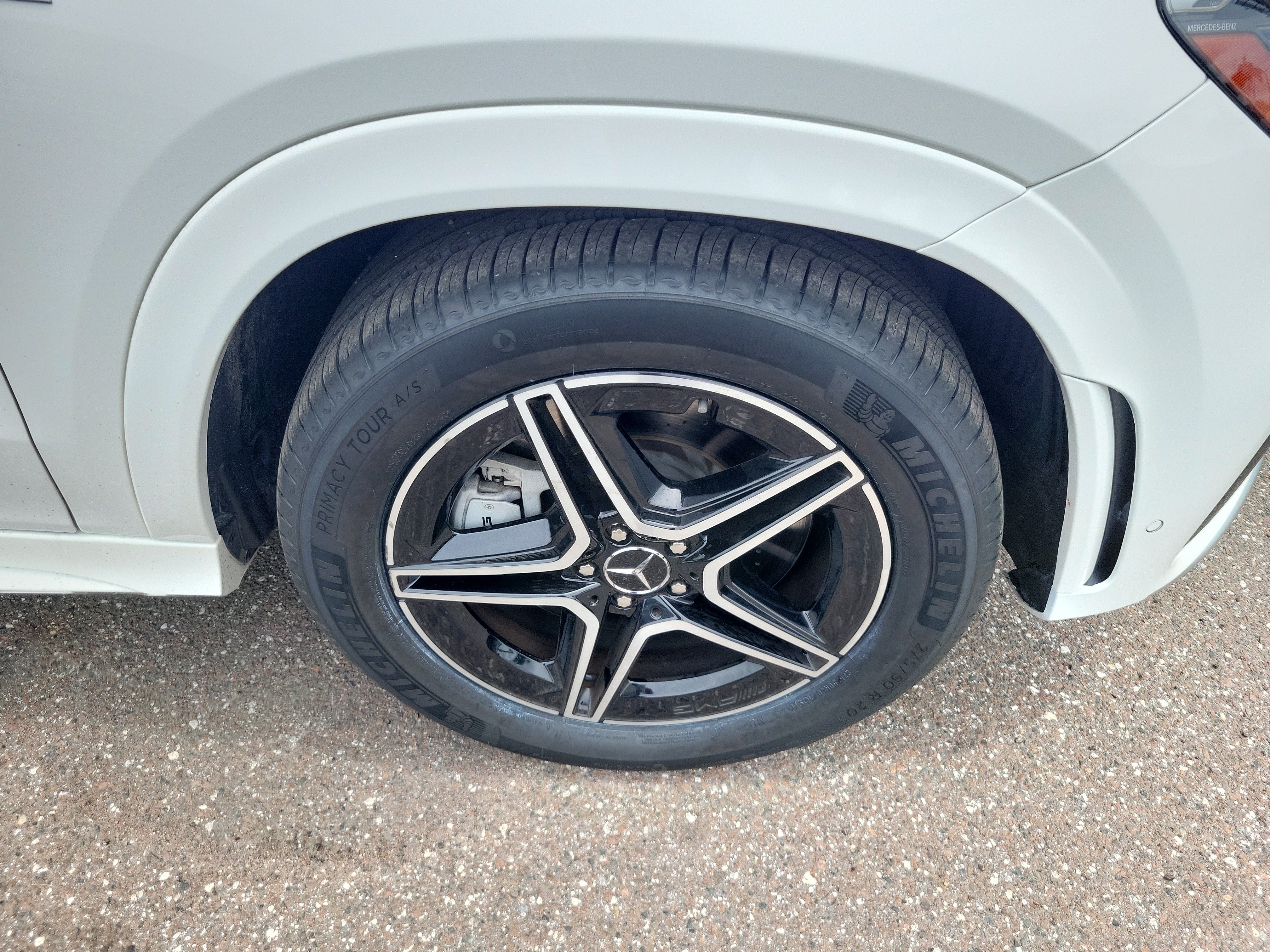 Certified 2023 Mercedes-Benz GLE 53 AMG 4MATIC image 4