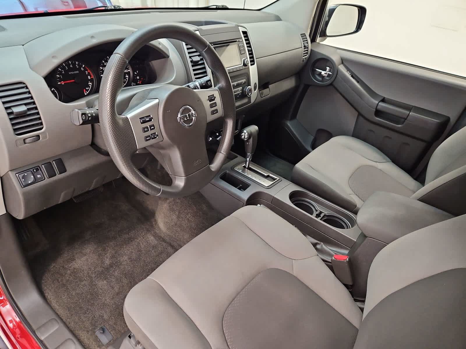 Used 2015 Nissan Xterra S w/ Value Package RWD image 2