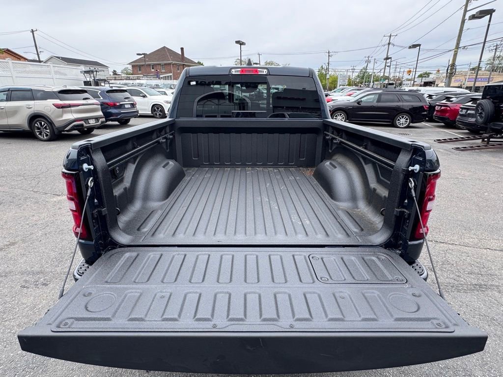 New 2026 RAM 1500 Laramie AWD/4WD image 7