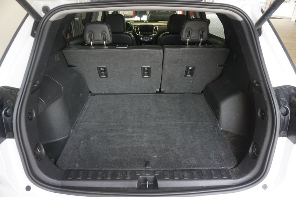 Used 2018 Chevrolet Equinox Premier AWD/4WD image 18