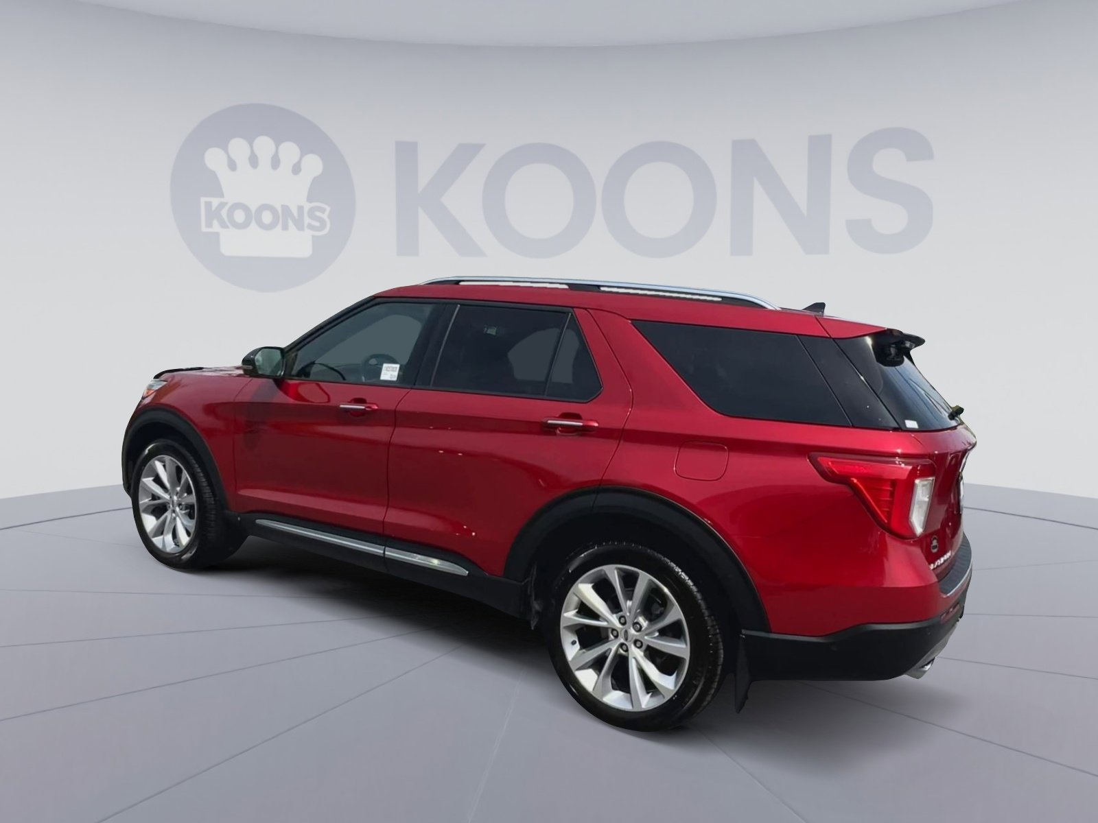 Used 2021 Ford Explorer Platinum w/ Equipment Group 601A AWD/4WD image 8