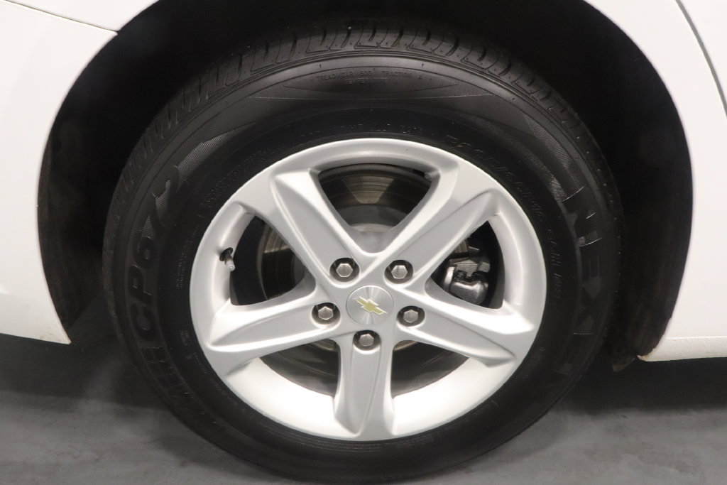 Used 2023 Chevrolet Malibu LS FWD image 25