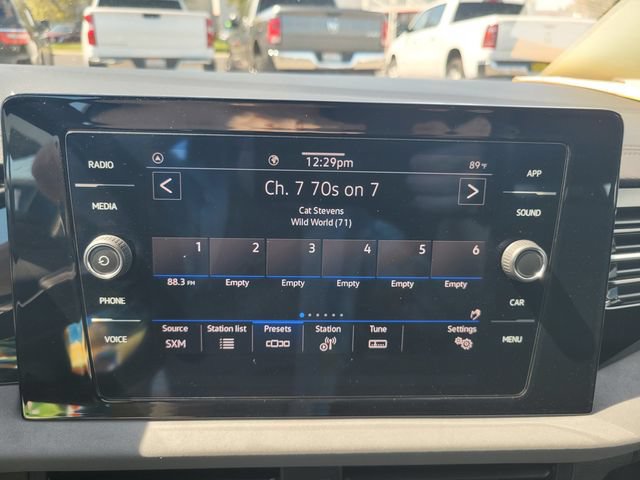 Used 2025 Volkswagen Jetta SE FWD image 23