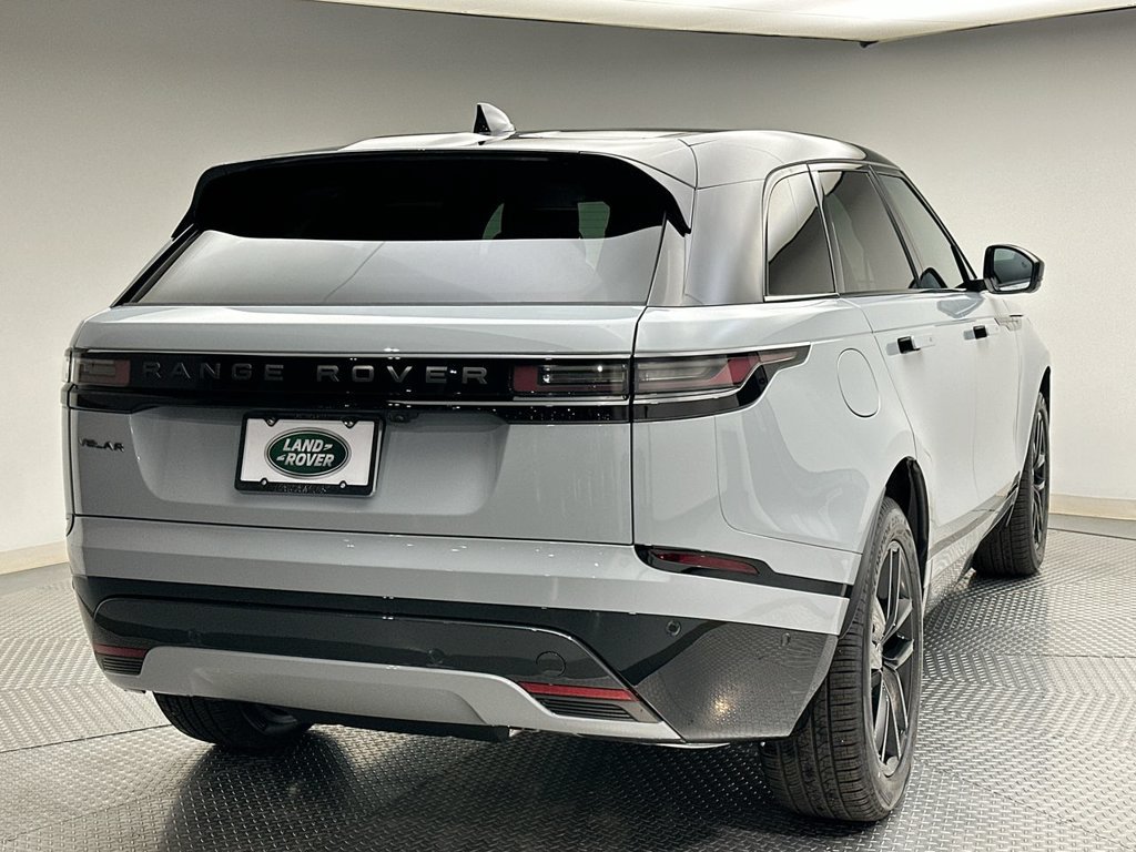 Certified 2026 Land Rover Range Rover Velar Dynamic SE AWD/4WD image 3