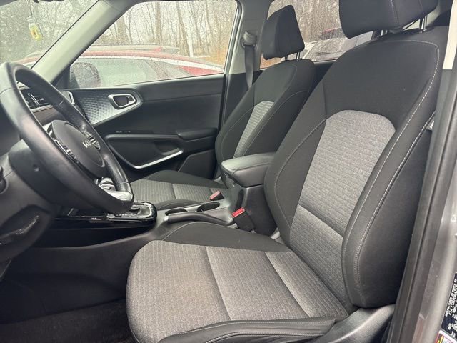 Certified 2023 Kia Soul EX image 7