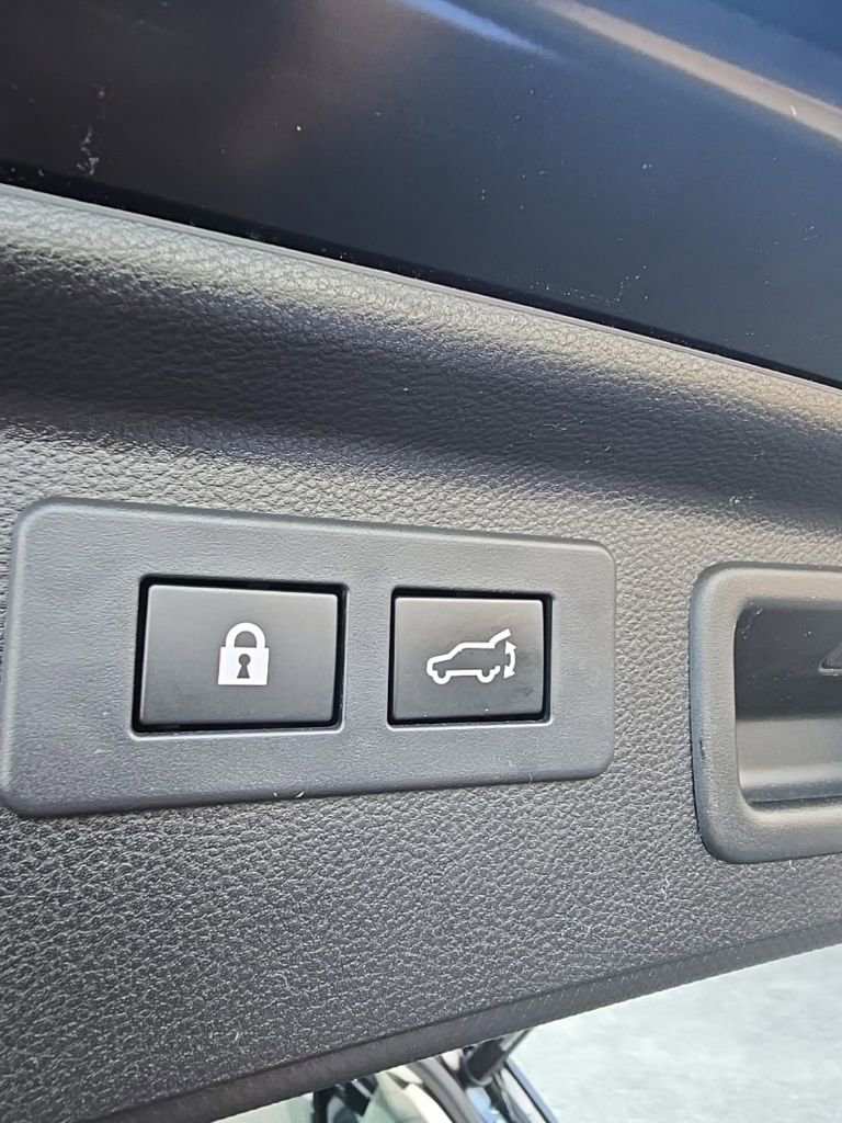 Used 2021 Subaru Forester Premium image 8