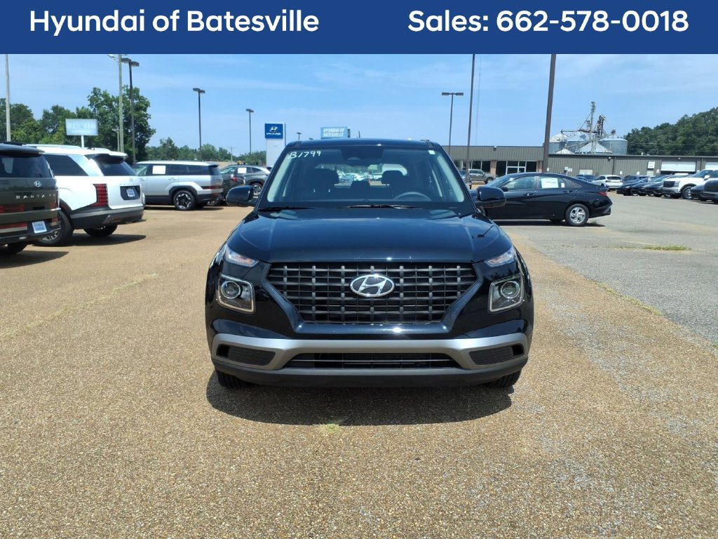 Certified 2025 Hyundai Venue SE FWD image 8