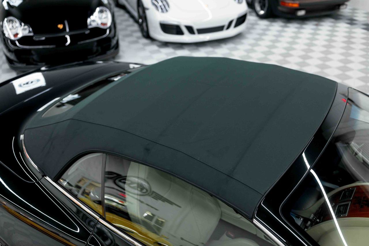 Used 2006 Aston Martin DB9 Volante RWD image 31